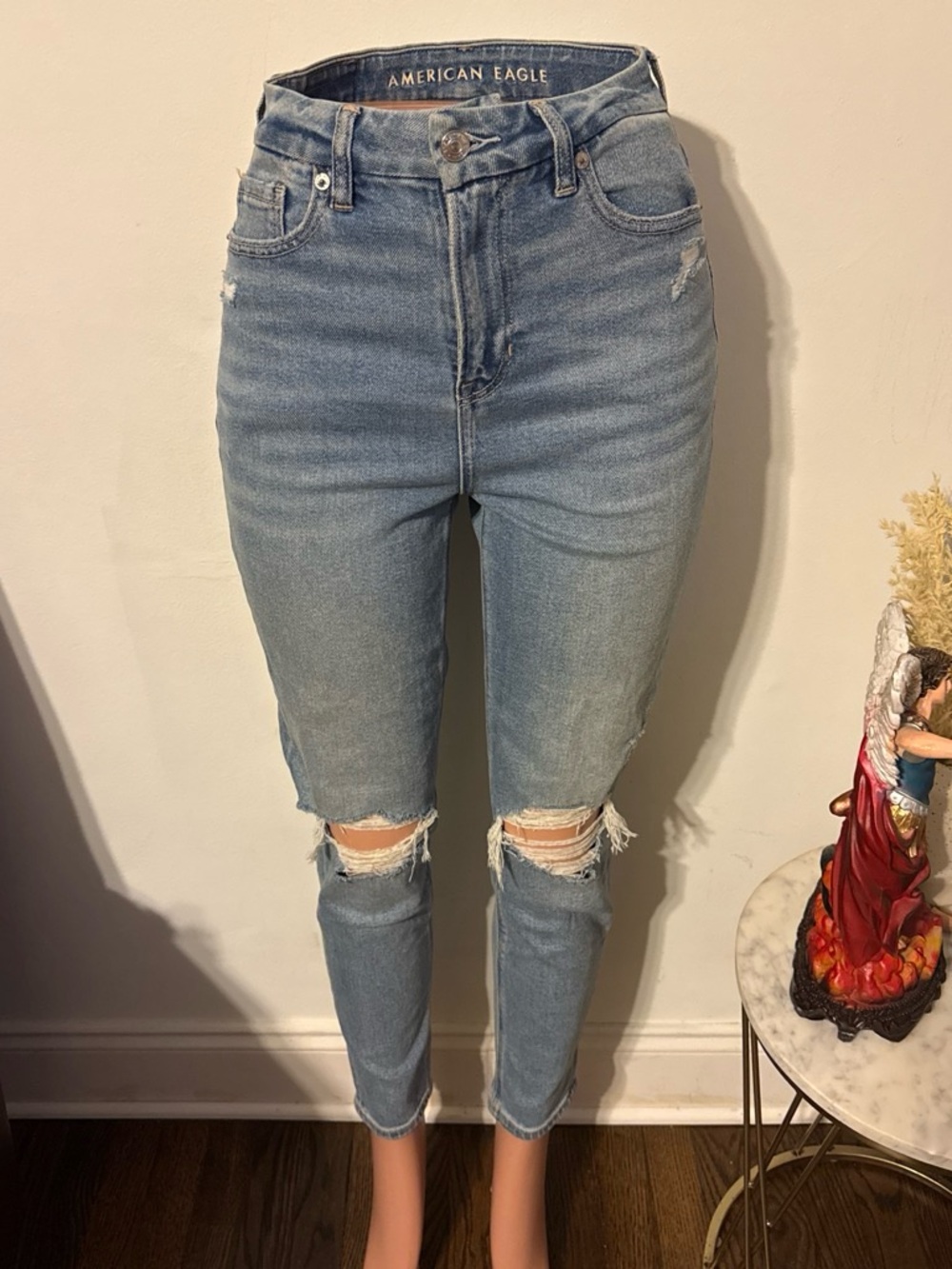 American Eagle Outfitters Light Blue High-Rise Cropped Ripped Jeans